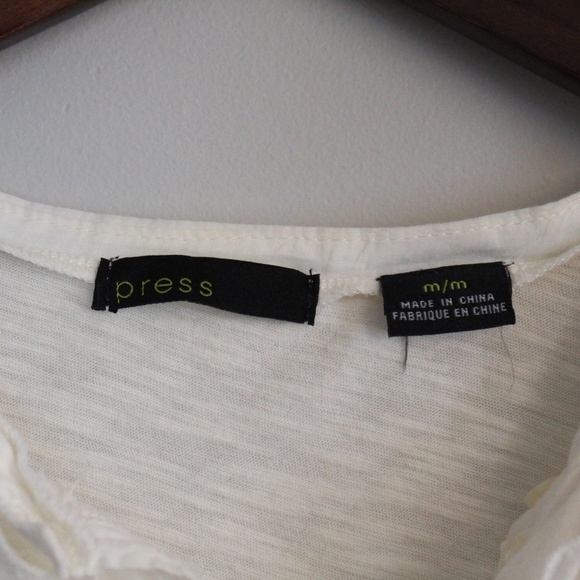 3/4 Sleeve Ruffle Top - Picture 4 of 4